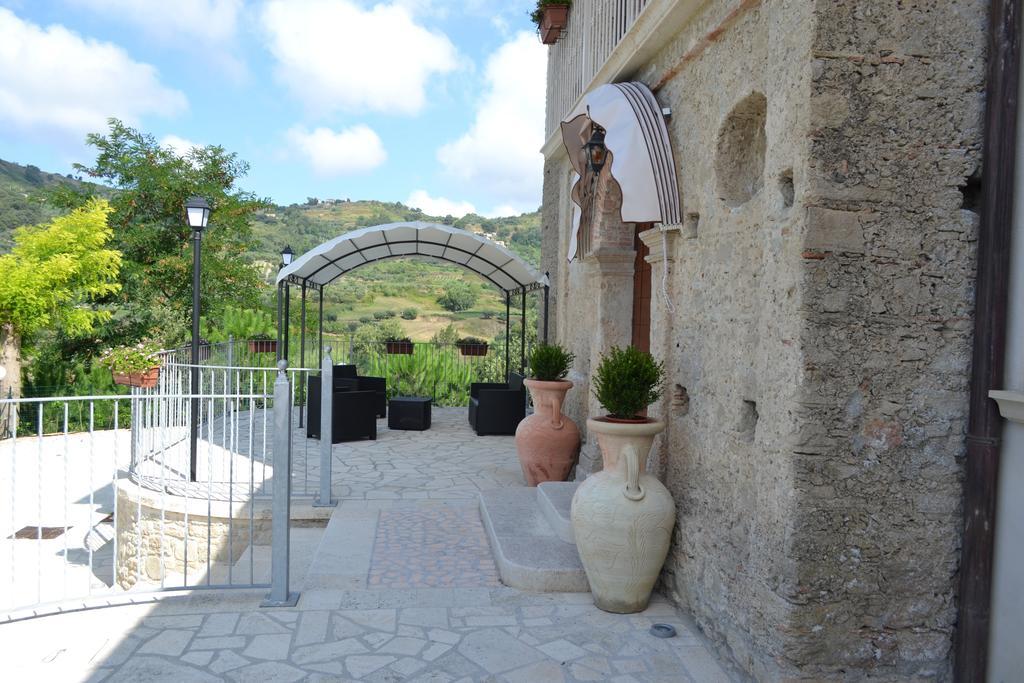 Agriturismo U' Casinu Da Scala Campora San Giovanni Eksteriør billede